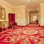 Semesteranläggning (resort) Royal And Geneva 5*