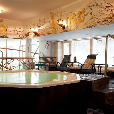 Royal Hotel&spa Geneva Resort Truskavets