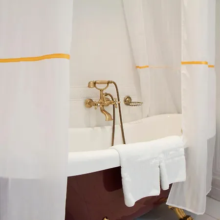 Royal Hotel&spa Geneva Resort Truskavets