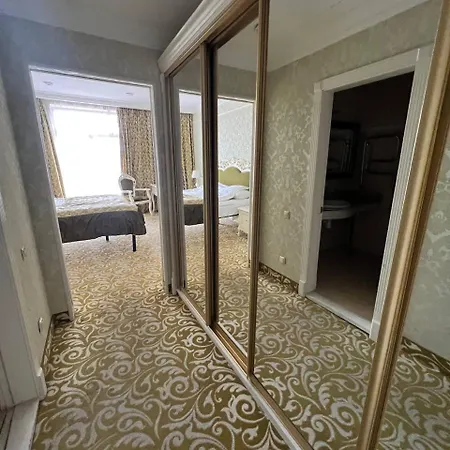 Royal Hotel&spa Geneva 5* Truskavets