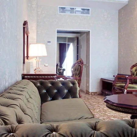 Resort Royal Hotel&spa Geneva Truskavets