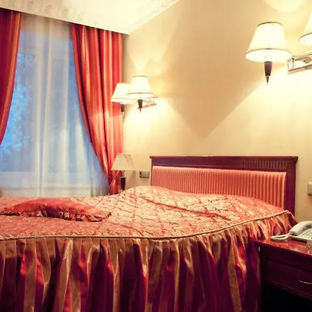 Resort Royal And Geneva Truskavets