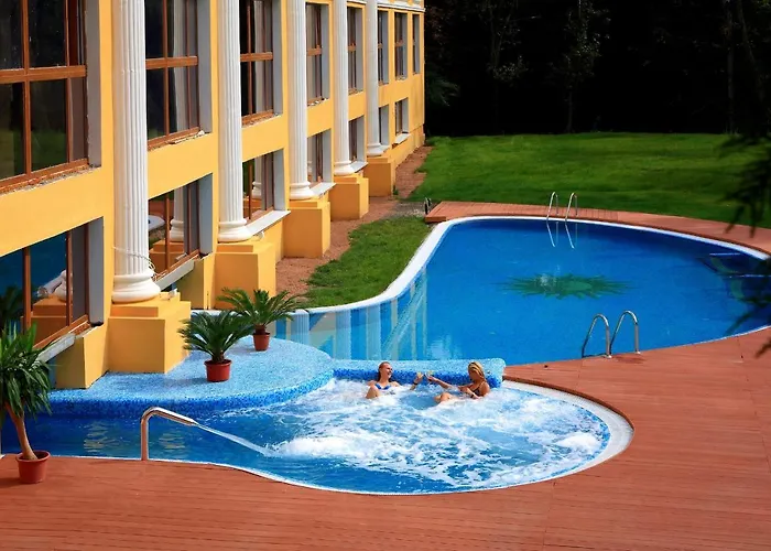 Resort Royal And Geneva