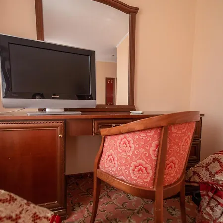 Resort Royal And Geneva Truskawez