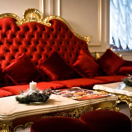 Resort Royal And Geneva Truskawez